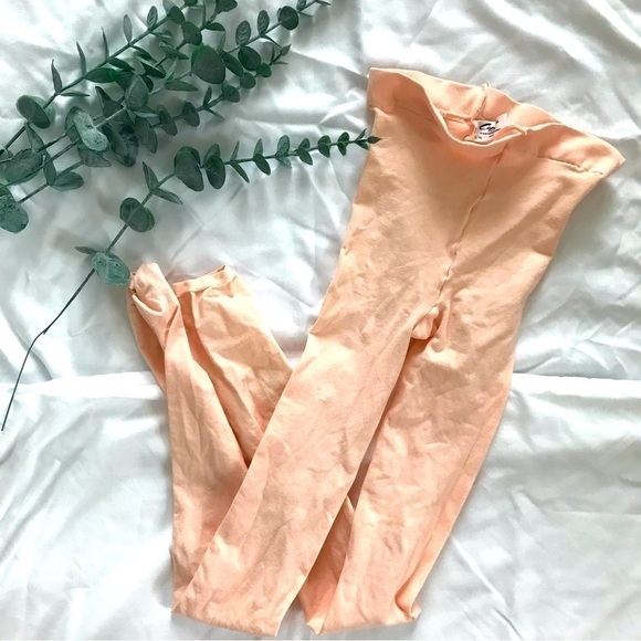 NWOT Girls Capezio Ballet Pink Tights - Picture 3 of 4